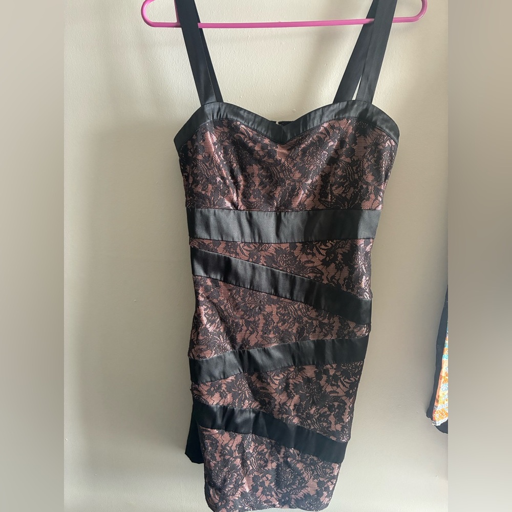 Dynamite Strapless Black and Pink Lace Dress